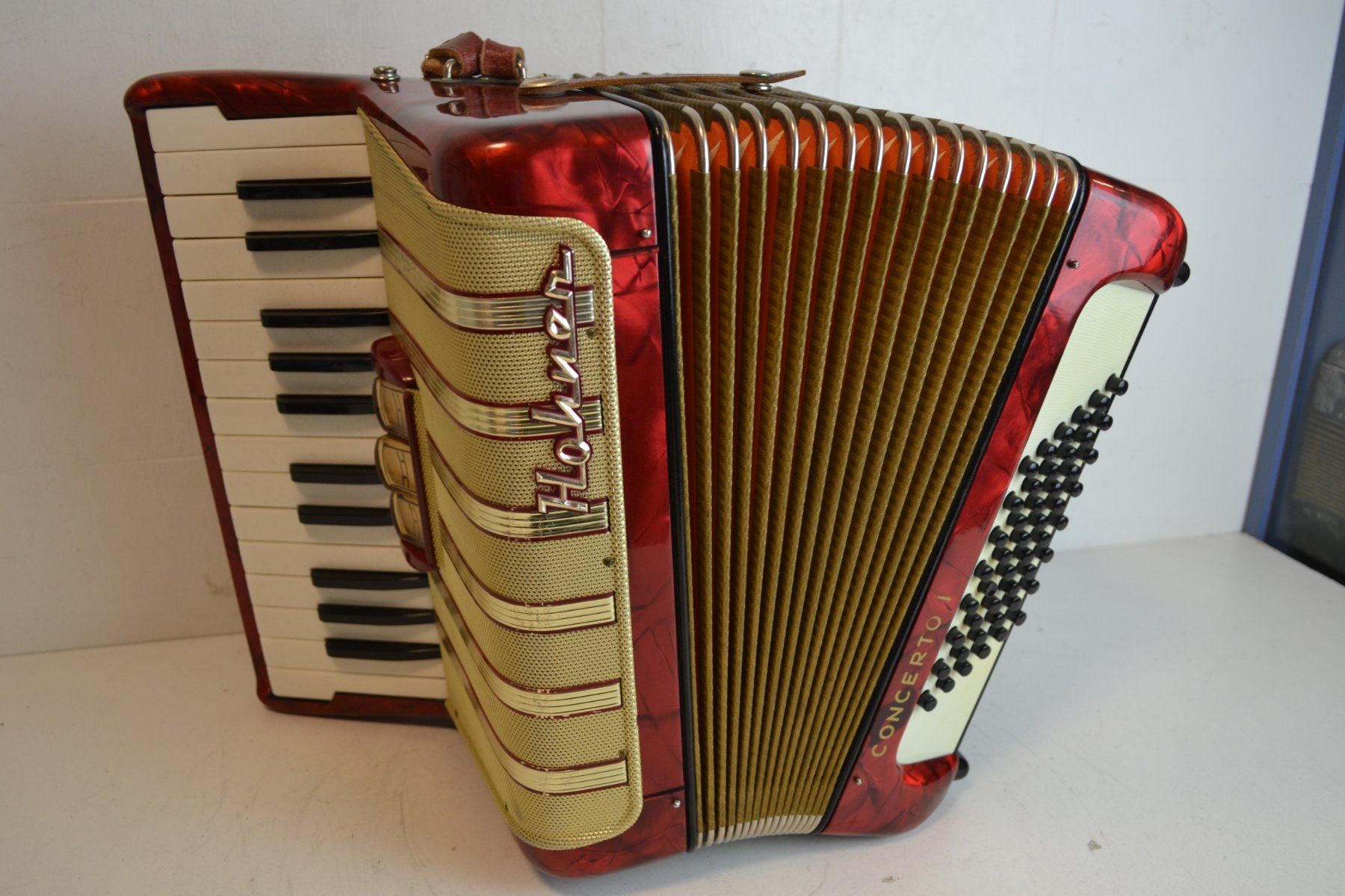 Hohner Strumenti musicali: Akkordeon chromatisch Hohner Concerto I – Usato da Zürich venduto da baumusik 4