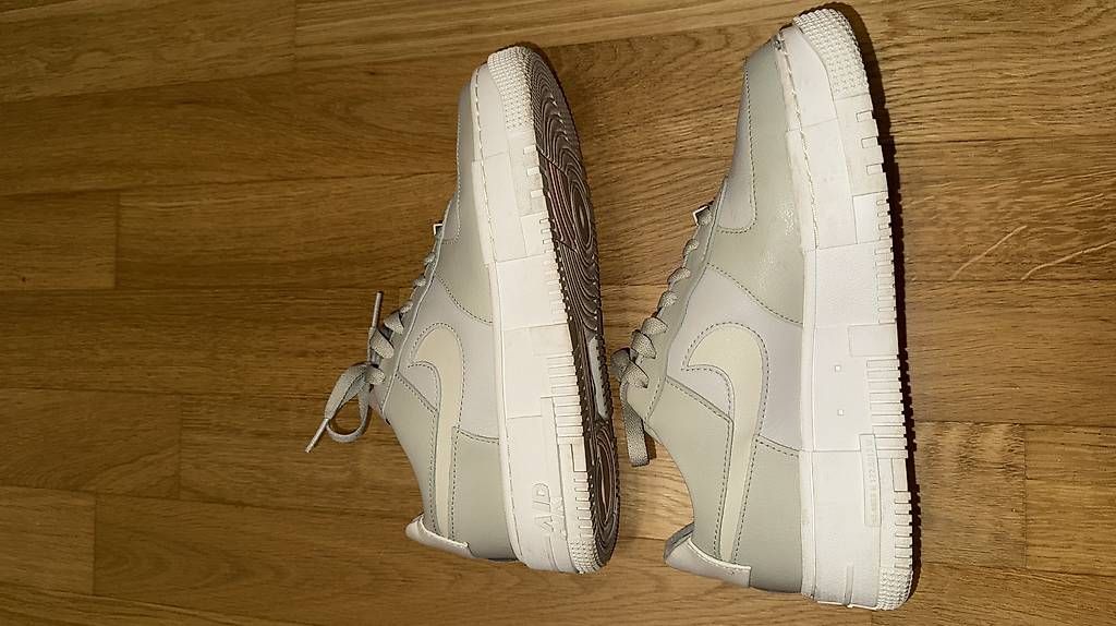 Scarpe da uomo: Nike Airforce 1  – Usato da Effretikon venduto da lil_vgd5 3