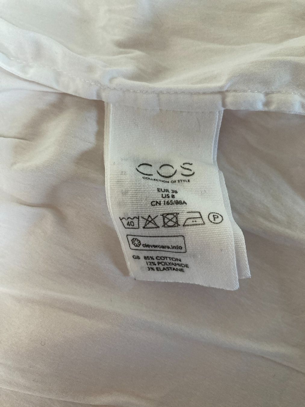 Cos Blusen: Weisse Bluse von COS mit Stretch, Gr. 38 – Gebraucht aus Zürich von  2