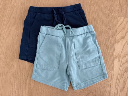 2x Shorts Gr. 104