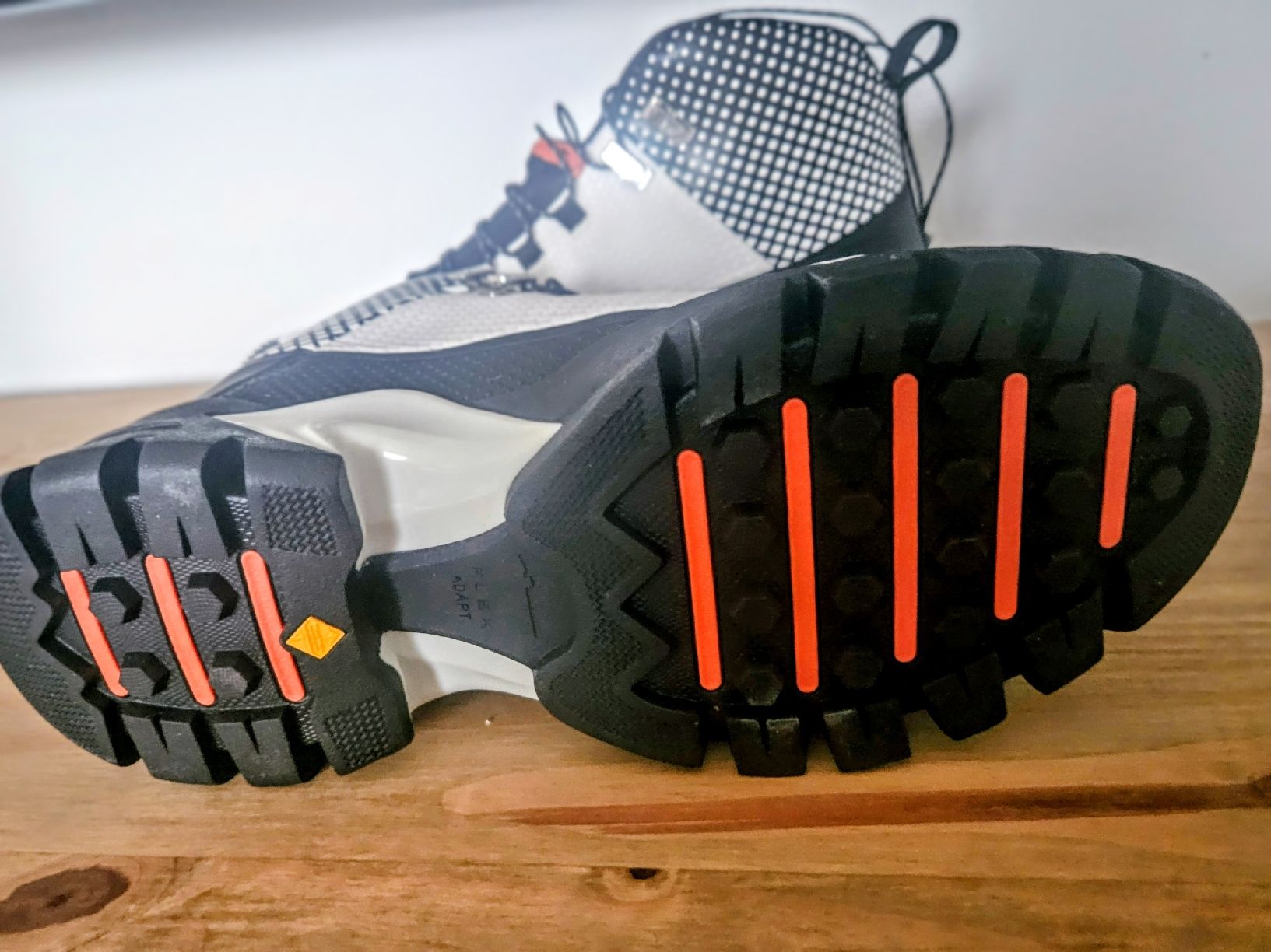 Tamaris Scarpe da donna: Tamaris Outdoorschuh – Nuovo (secondo la descrizione) da Oberlunkhofen venduto da feather77 7