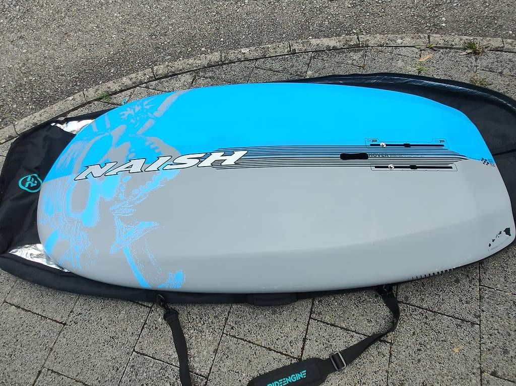 Planches de surf: Wingfoilboard Naish  – D'occasion à Einigen par Snagy