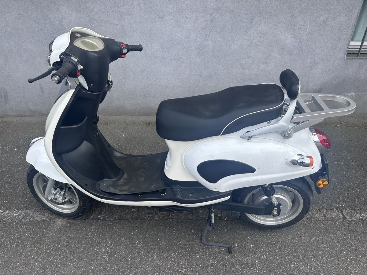 Scooter: Electric Scooter ab 1 Franken – Usato da Aarau venduto da bikestones