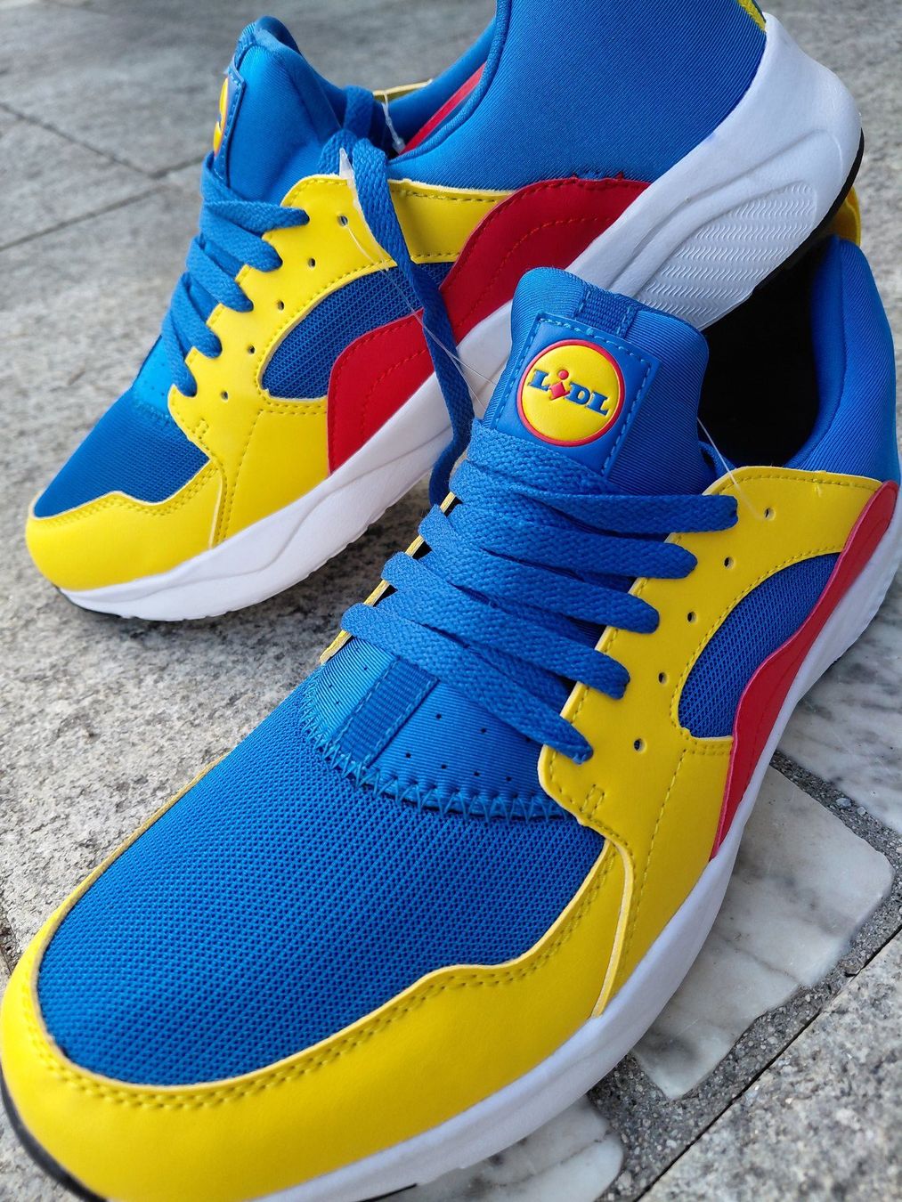 Lidl Scarpe da uomo: Lidl Sneaker Grösse 40 – Nuovo e nell'imballaggio originale da Obfelden venduto da ly59nx