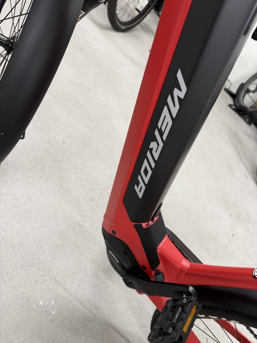 Moustache Biciclette: E-Bike Merida rot  NEU – Nuovo e nell'imballaggio originale da Merlischachen venduto da Joly44 1