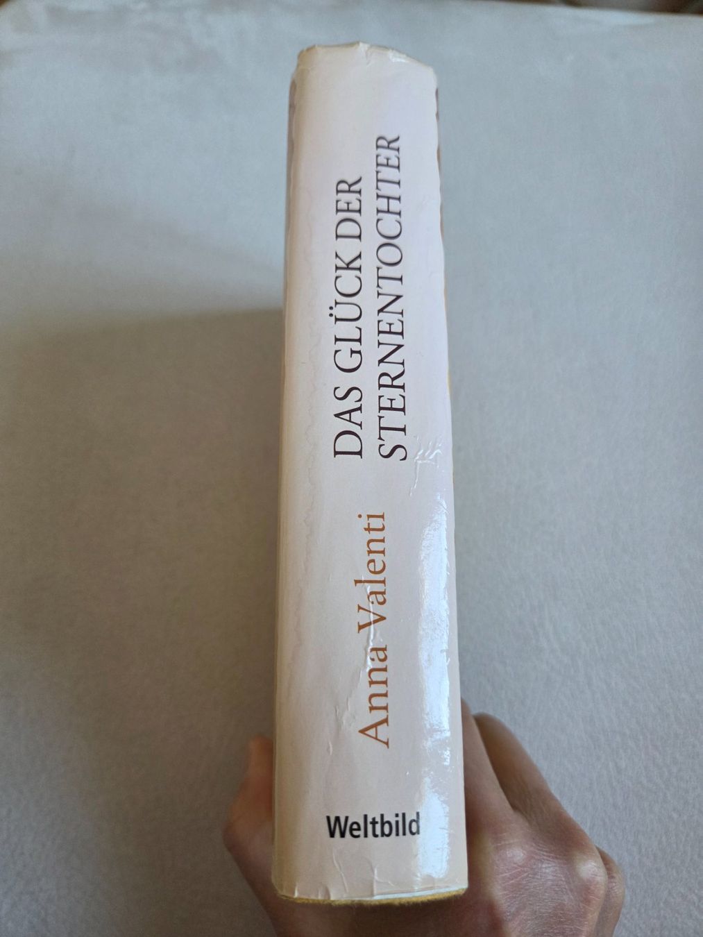 Libri: Anna Valenti - Das Glück der Sternentochter – Usato da Bergdietikon venduto da Tanne_10 2
