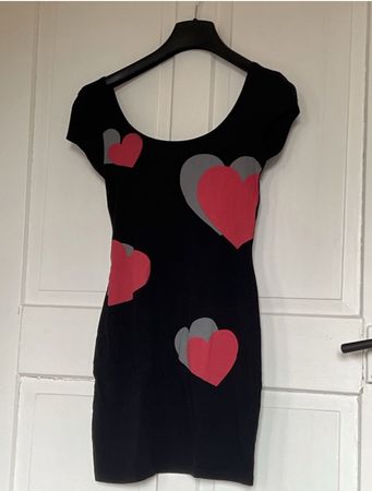 KLEID MIT HERZPRINT GRÖSSE S