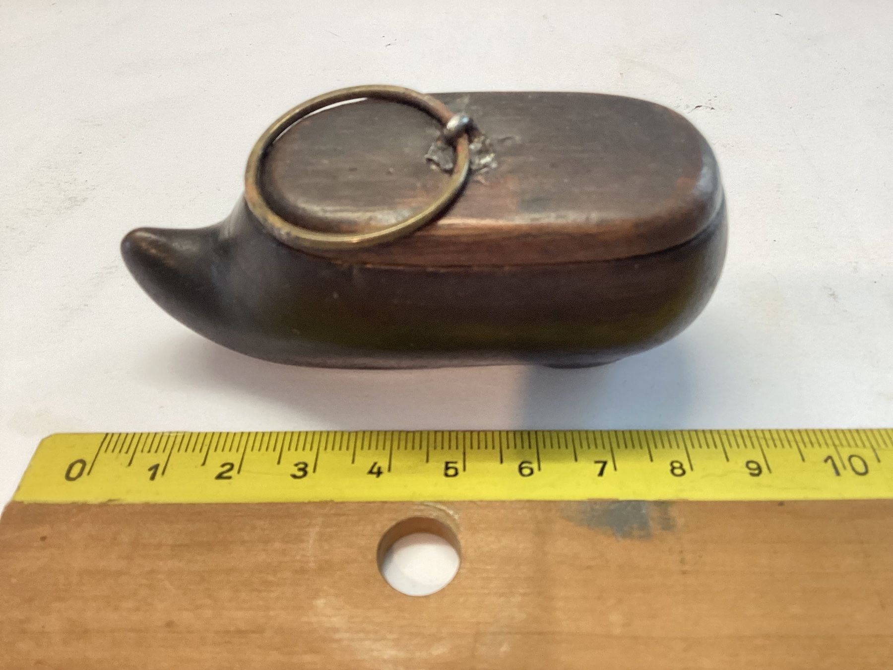 Tabacchi: Antike Tabak Dose,  Holz in Form eines Schuhes – Usato da Eglisau venduto da mar_5rn2 1