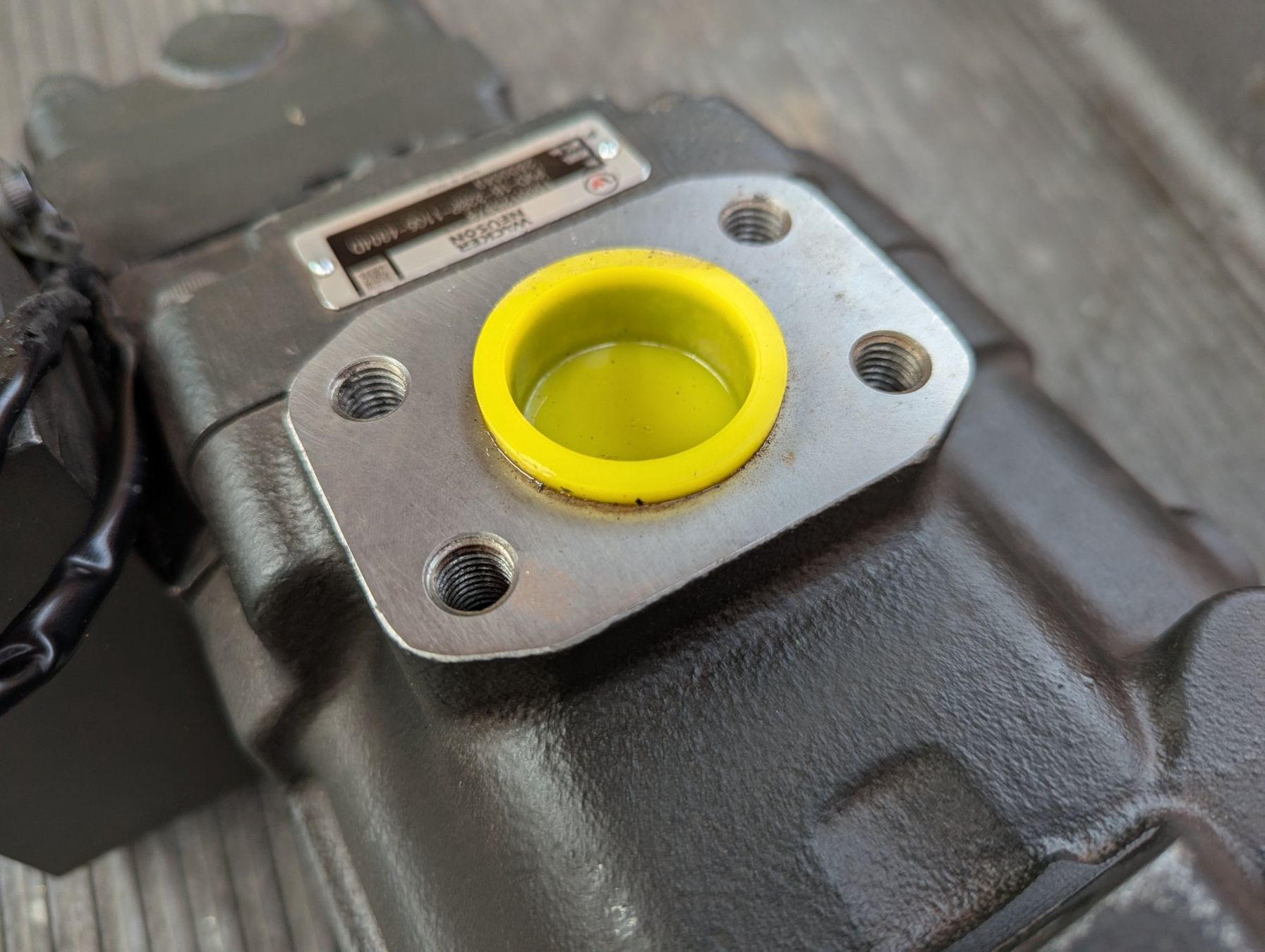 Wacker Neuson Escavatori: Hydraulikpumpe zu Bagger Wacker Neuson – Usato da Dietschwil venduto da FIZENATOR 2