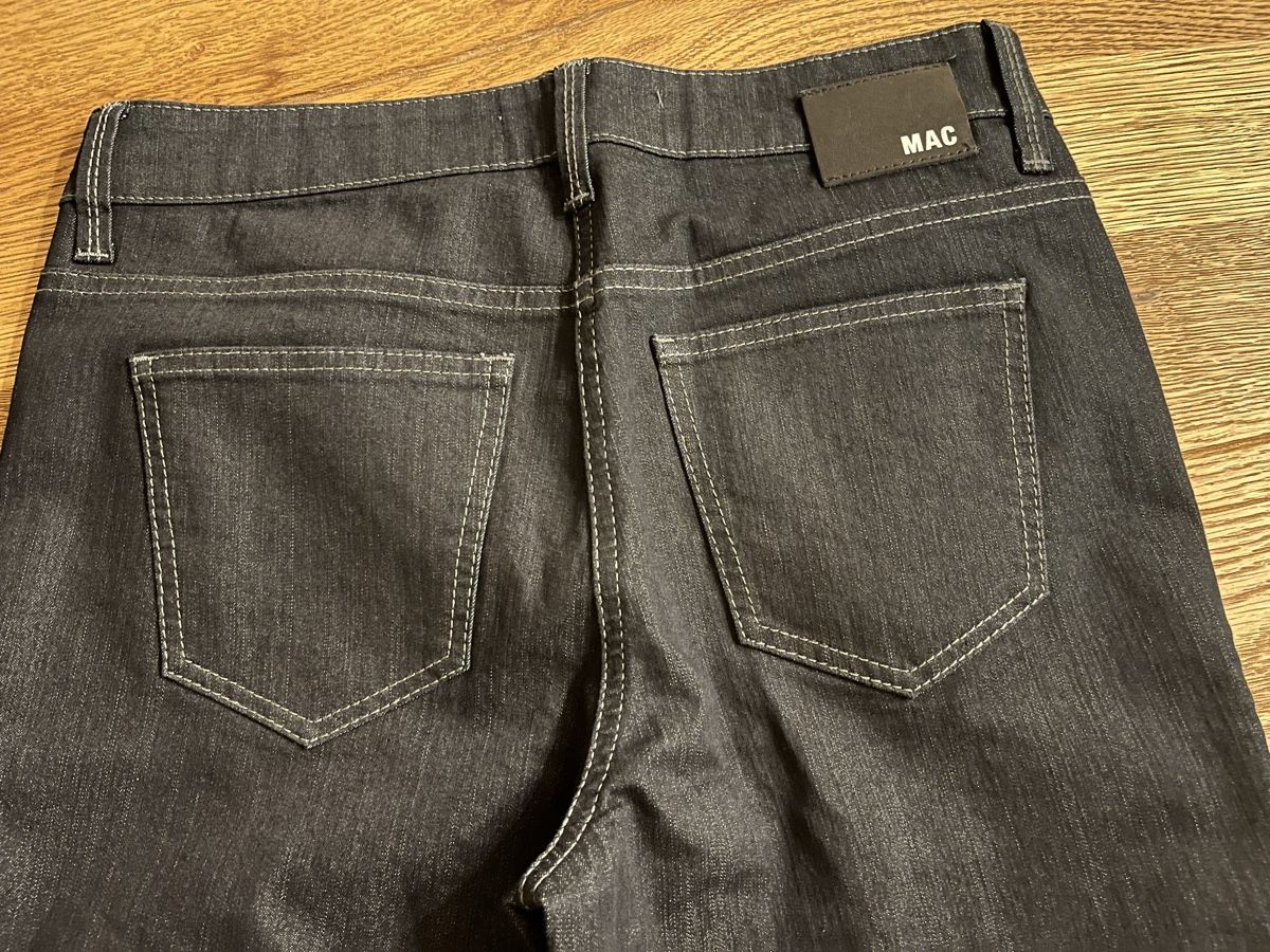 Jeans: Jeans  – Neuf (Voir description) à Schliern b. Köniz par medion3098 2