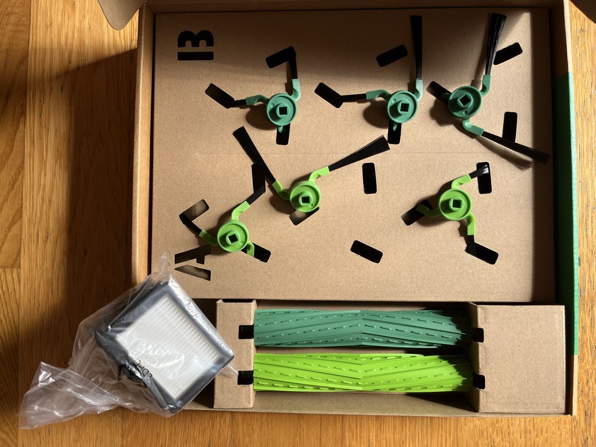 Irobot Staubsauger & Zubehör: iRobot Roomba Max 700 Combo Ersatzteilset neu – Neu und originalverpackt aus Walchwil von Capricorn17 2