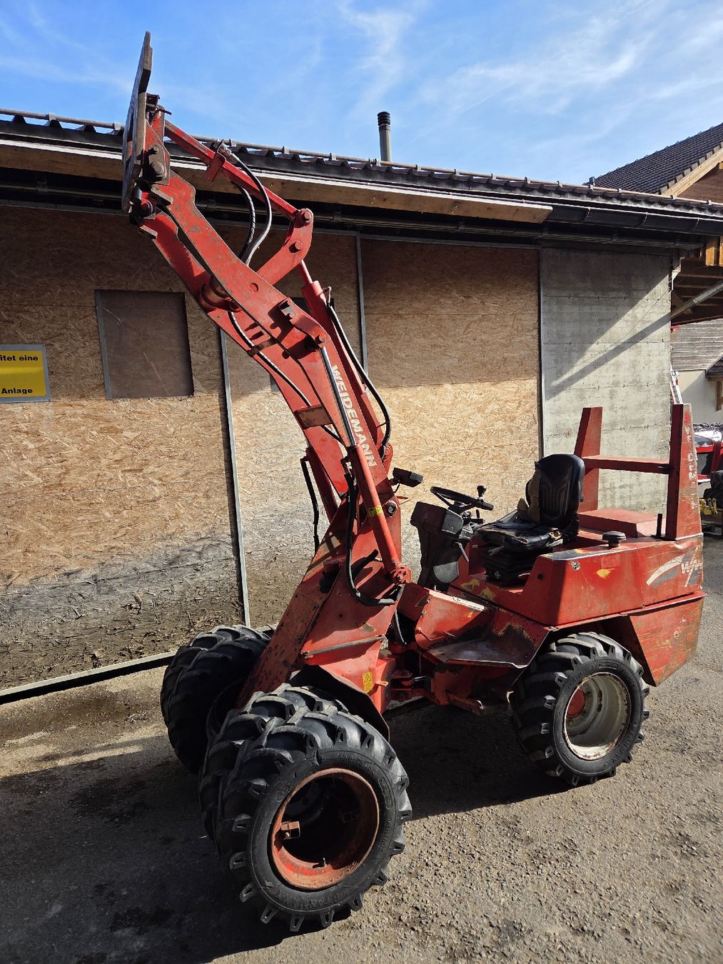 Weidemann Chargeur de ferme: Hoflader Weidemann 1070 – D'occasion à Unteriberg par Prinz011