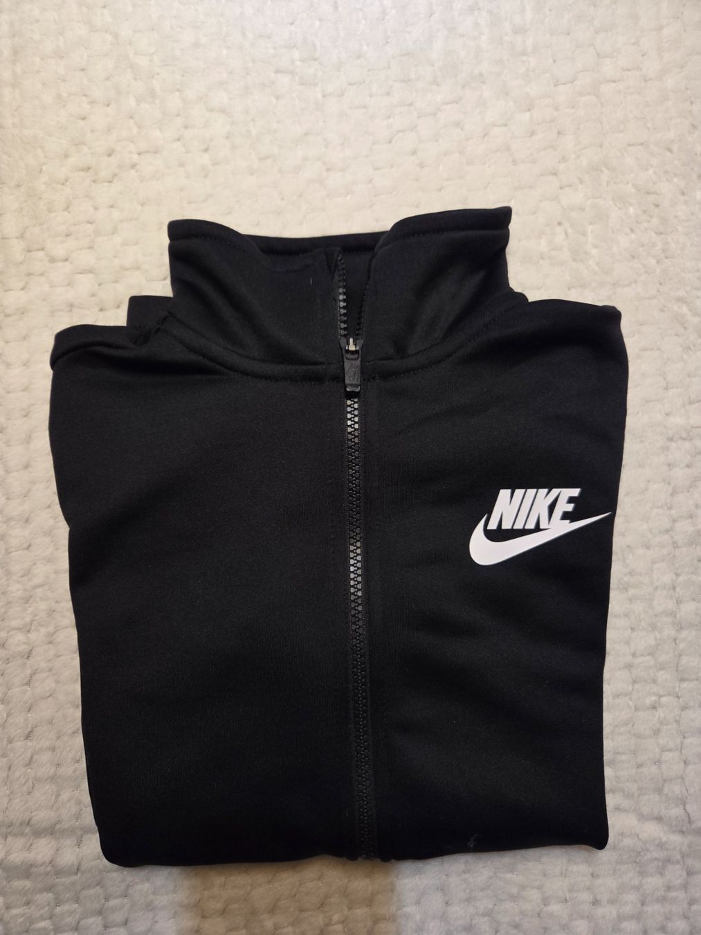 Nike Tute: Felpa Nike – Usato da Breganzona venduto da willi_17