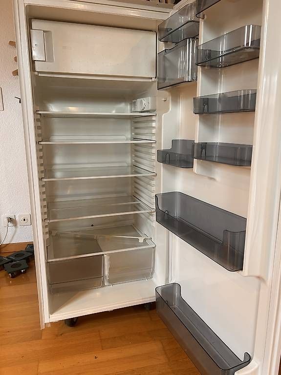 Frigoriferi: Einbau Kühlschrank – Usato da Bern venduto da sin_bgr8
