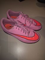 Coole Fussballschuhe Nike Mercurial Pink Grösse 34.