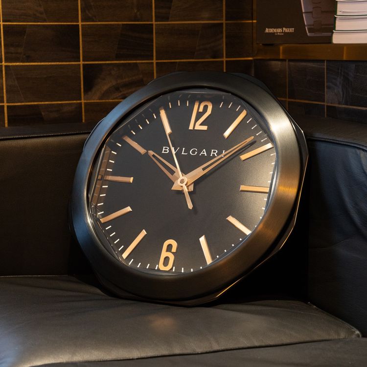 Bulgari Wall time clock Octo collectio Kaufen auf Ricardo