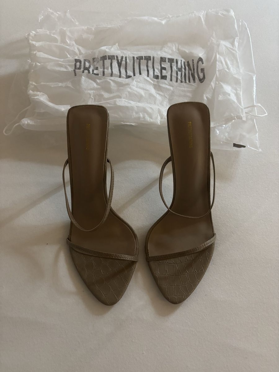 Schuhe für Mädchen: talons beige taille 39 – Neu und originalverpackt aus Vouvry von sha_rk5q