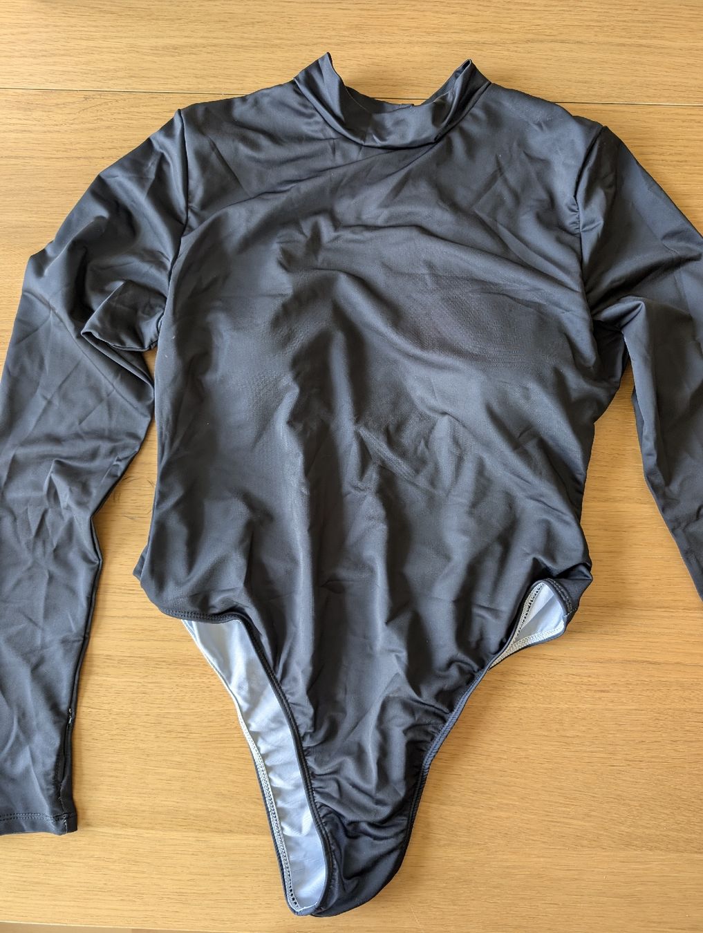 Maillots de bain & Bikinis: Neues Surfbikini  – Neuf avec emballage d'origine à Zürich par Loulou_96 3