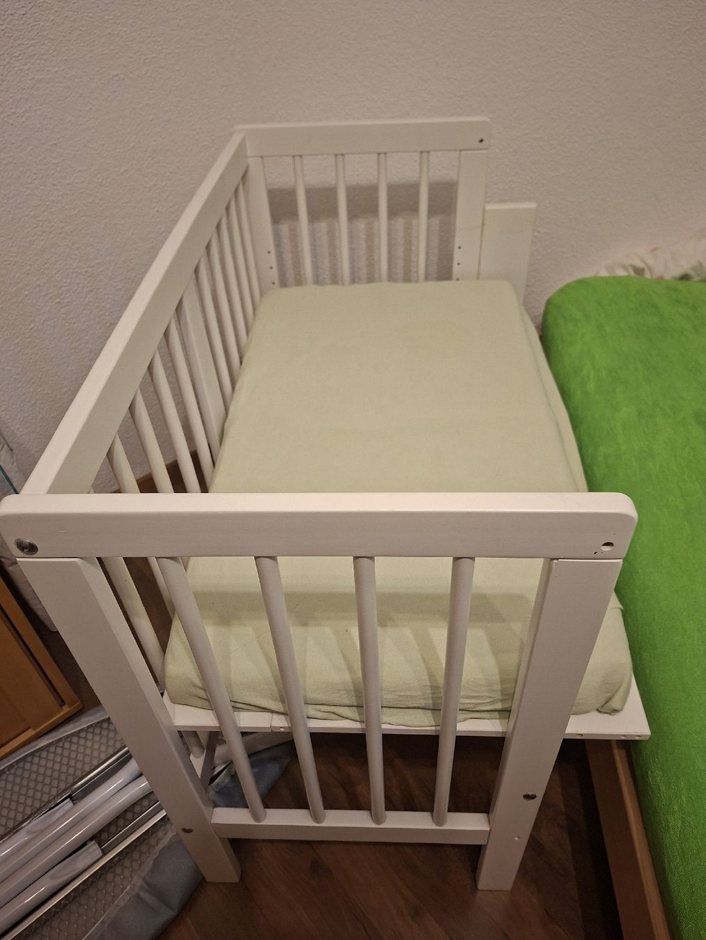 Betten: Kinderbett / Beistellbett Weiss Holz – Gebraucht aus Triesenberg von Anastasia26