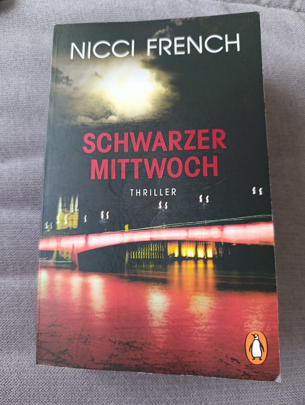 Bücher: Nicci French Schwarzer Mittwoch – Gebraucht aus Bellach von TORA4