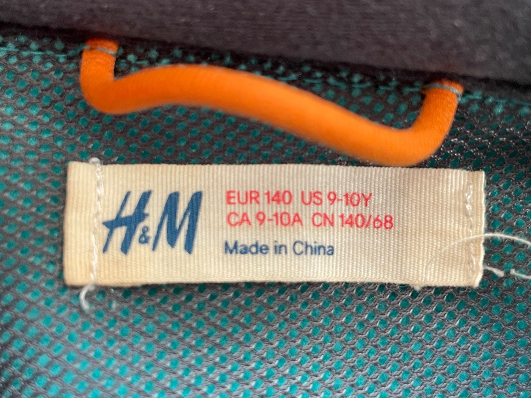 H&M Jacken & Mäntel: Softshell Jacke für Kinder. H&M. Grösse 140. – Gebraucht aus Seengen von swossi 3