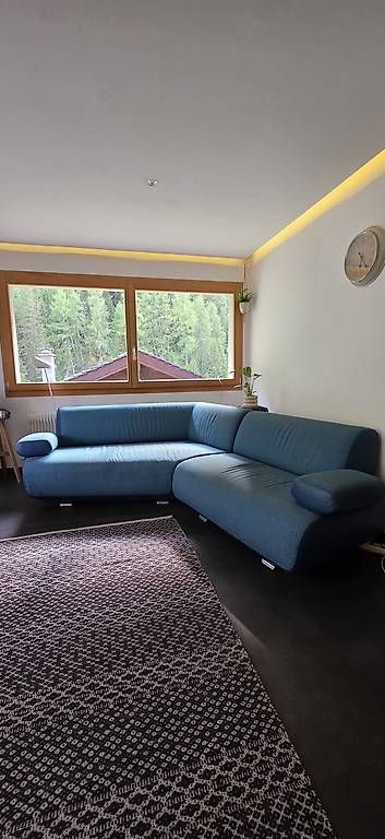 Sofas: Canapé bleu 4 places! – Gebraucht aus Vissoie von Kalia_mnrd