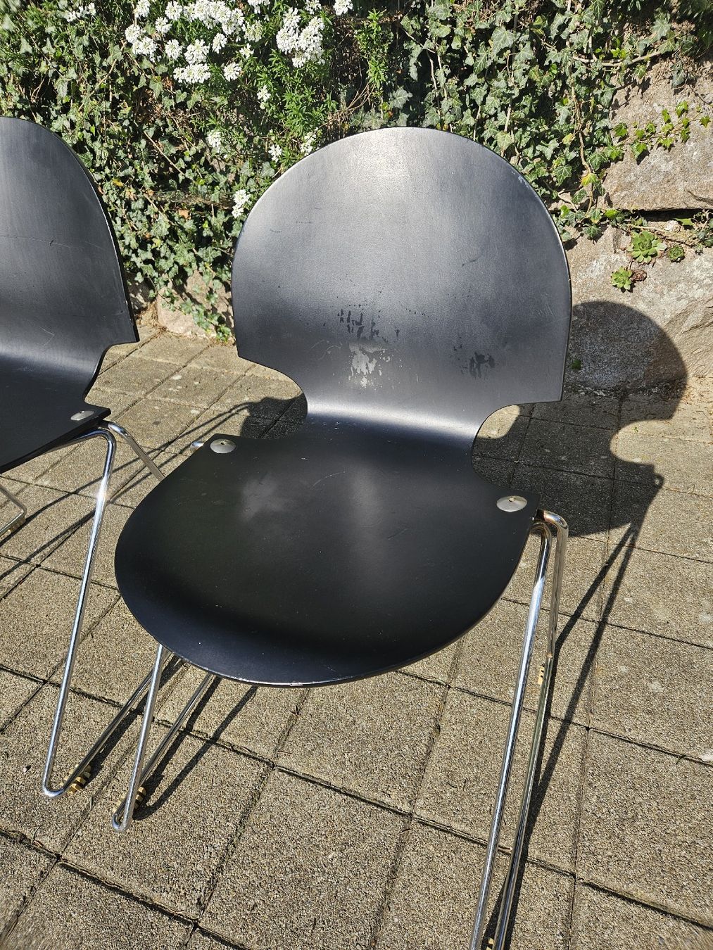 Fritz Hansen Stühle: Fritz Hansen Stühle 2 Stk, schwarz, Designklassiker – Gebraucht aus Brittnau von Lexmark77 1