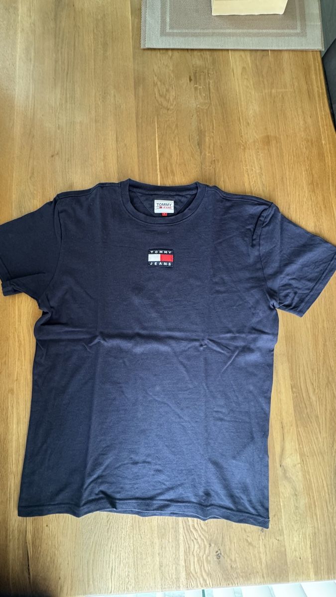 Tommy Hilfiger T-shirt: Tommy Hilfiger T-Shirt – Usato da Gränichen venduto da Buc-ees