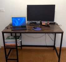 Bürotisch / Schreibtisch Holzoptik mit Ablage guter Zustand