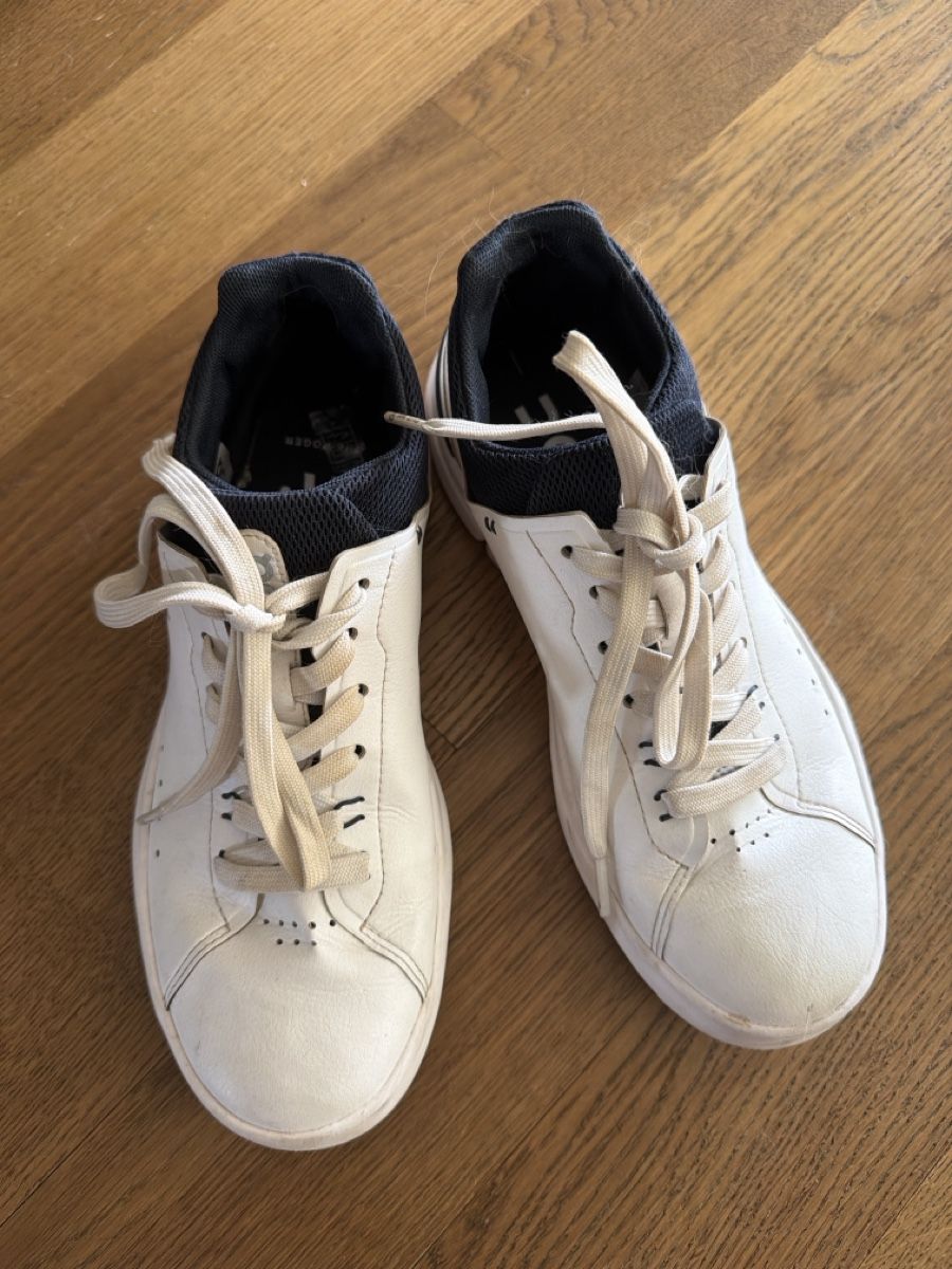 On Scarpe da uomo: On Roger sneakers 38 – Usato da Hausen AG venduto da nik_9sg2 1