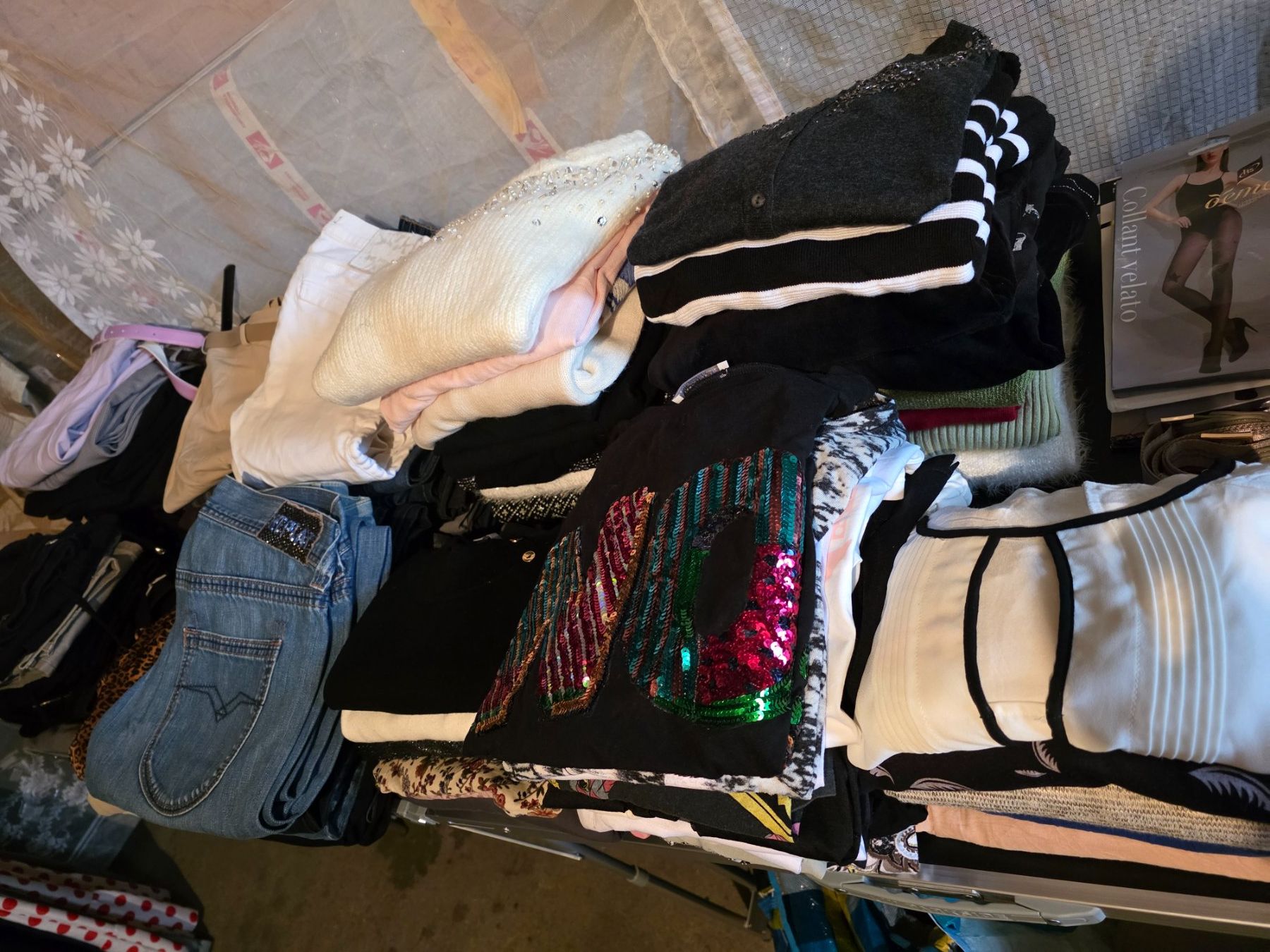 Lots de vêtements: Mädels Flohmarkt (Privat) – D'occasion à Bachenbülach par Dominik-20 4