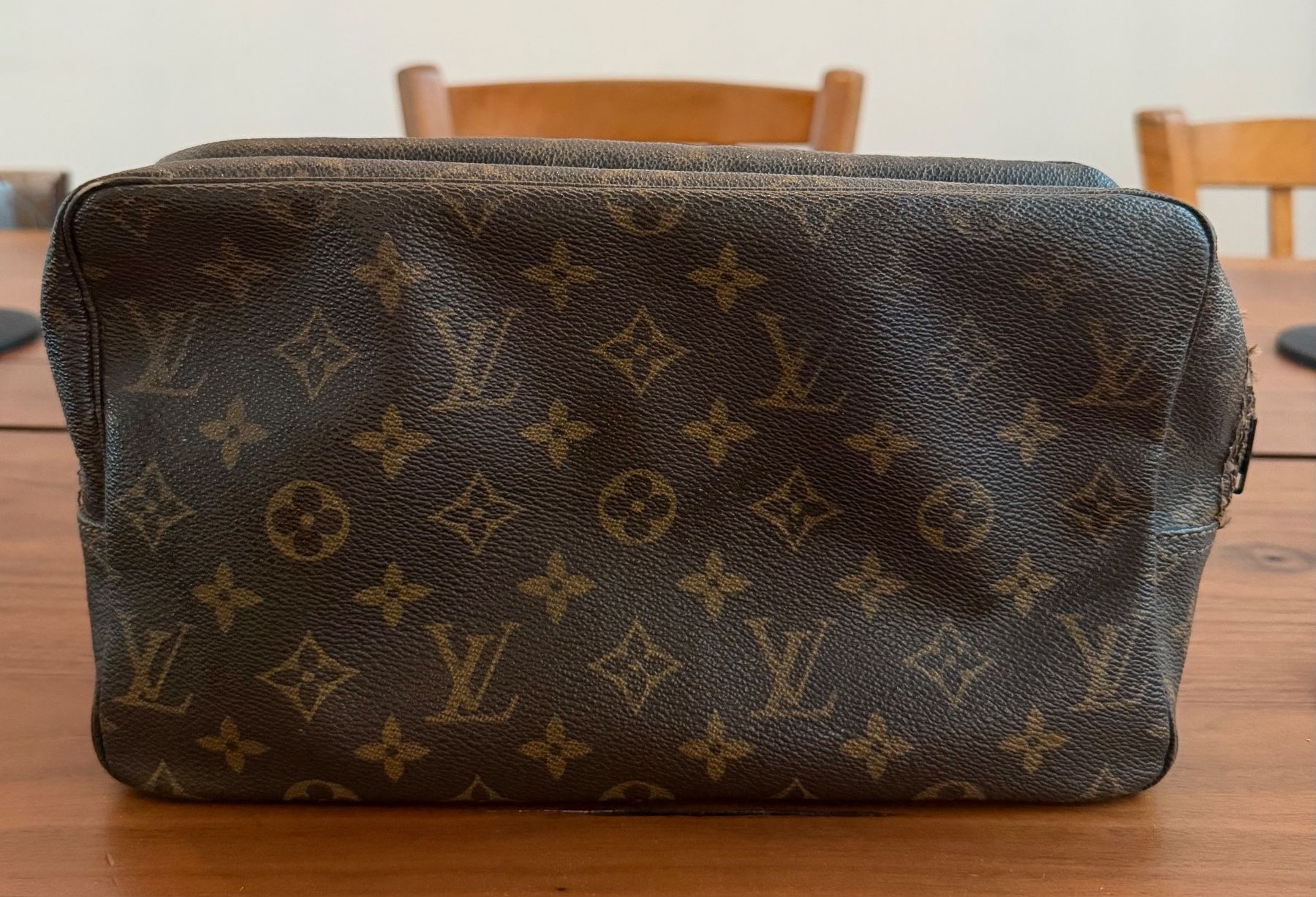 Louis Vuitton Sacs: Louis Vuitton 1990 Trousse with monogram – D'occasion à Zürich par Filo_B