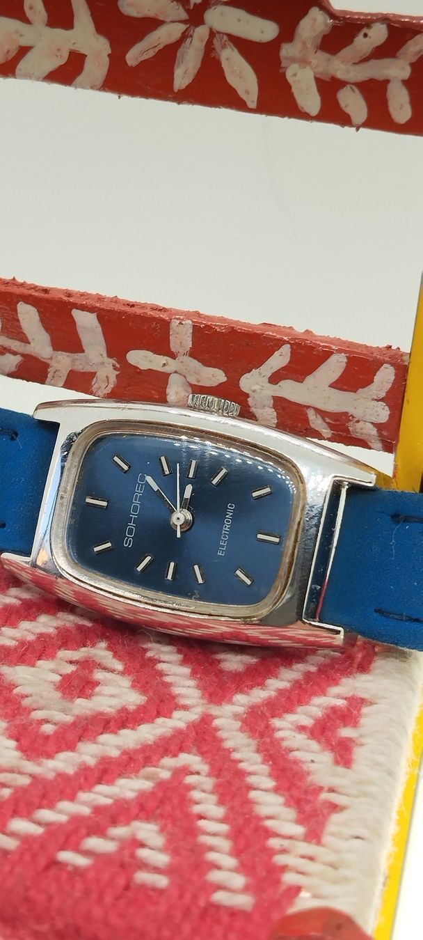Orologi: montre électromécanique – Usato da La Chaux-de-Fonds venduto da jac_9llg 6