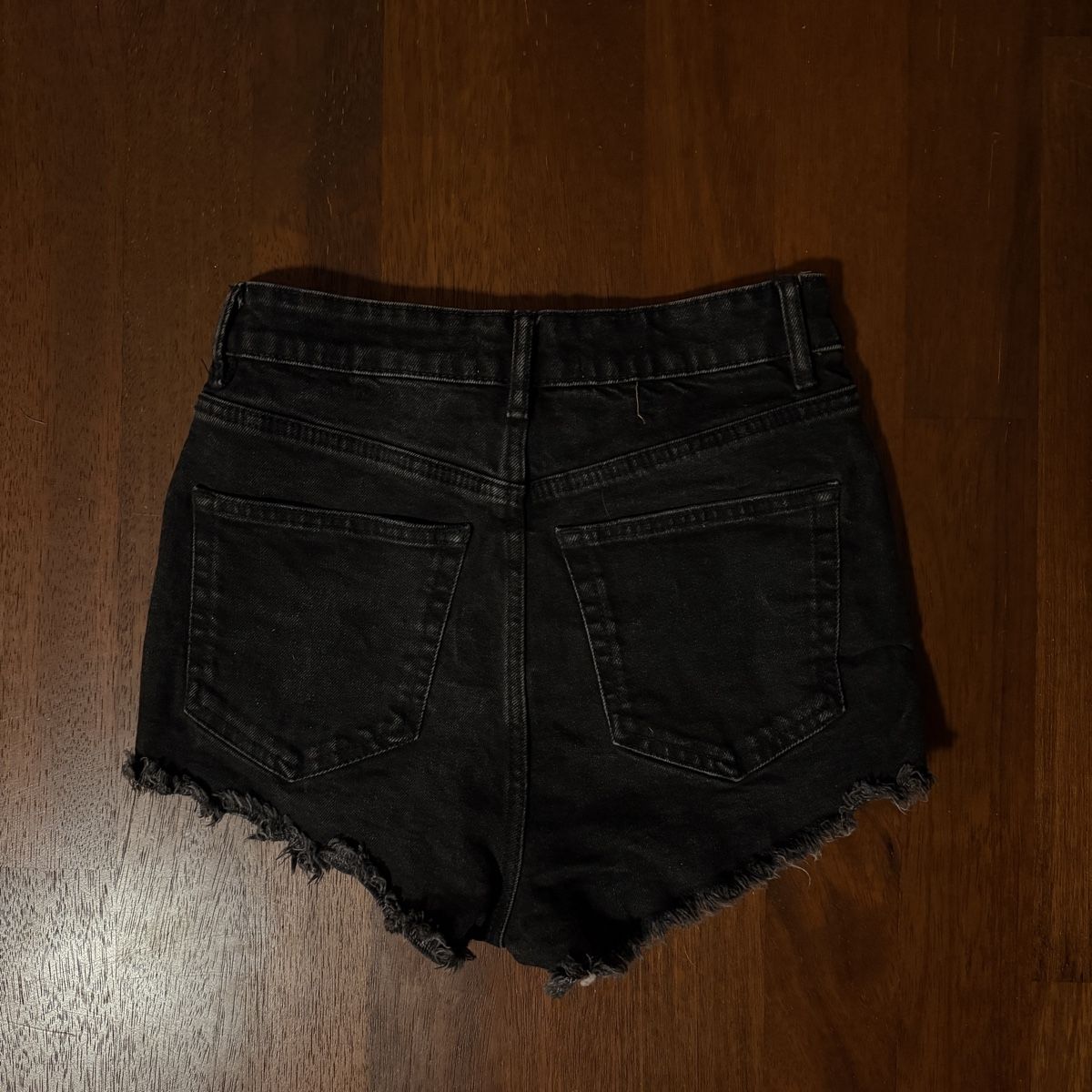 Zara Hosen: Zara | Shorts XS/34 – Gebraucht aus Uetikon am see von seller.2020 1