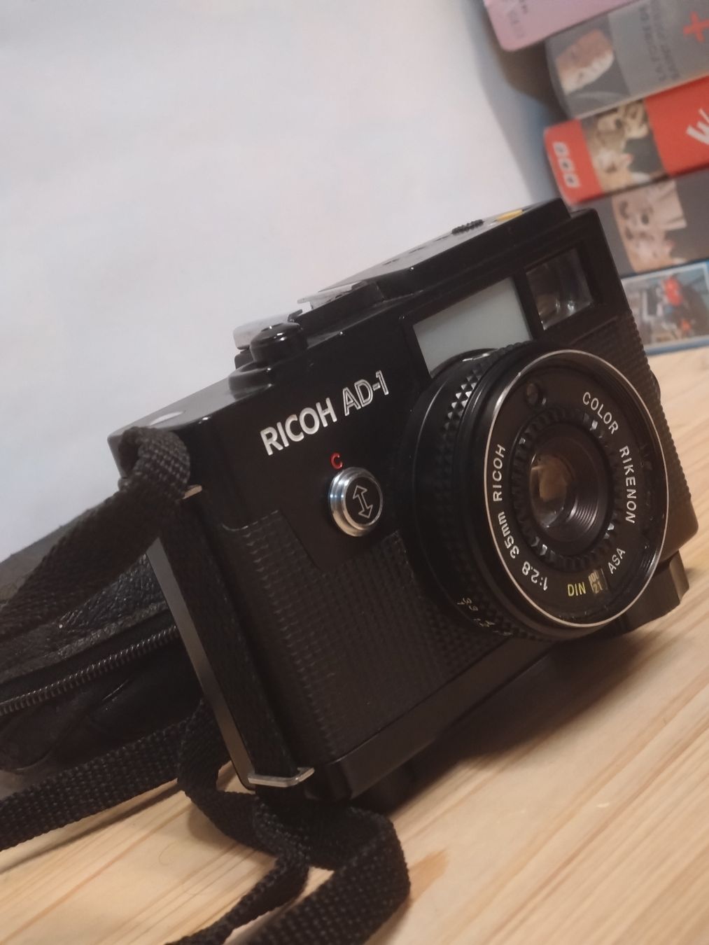 Ricoh Appareil photo: Ricoh AD-1 compact argentique 35mm - – D'occasion à Farvagny-le-Grand par LaCaverne 3