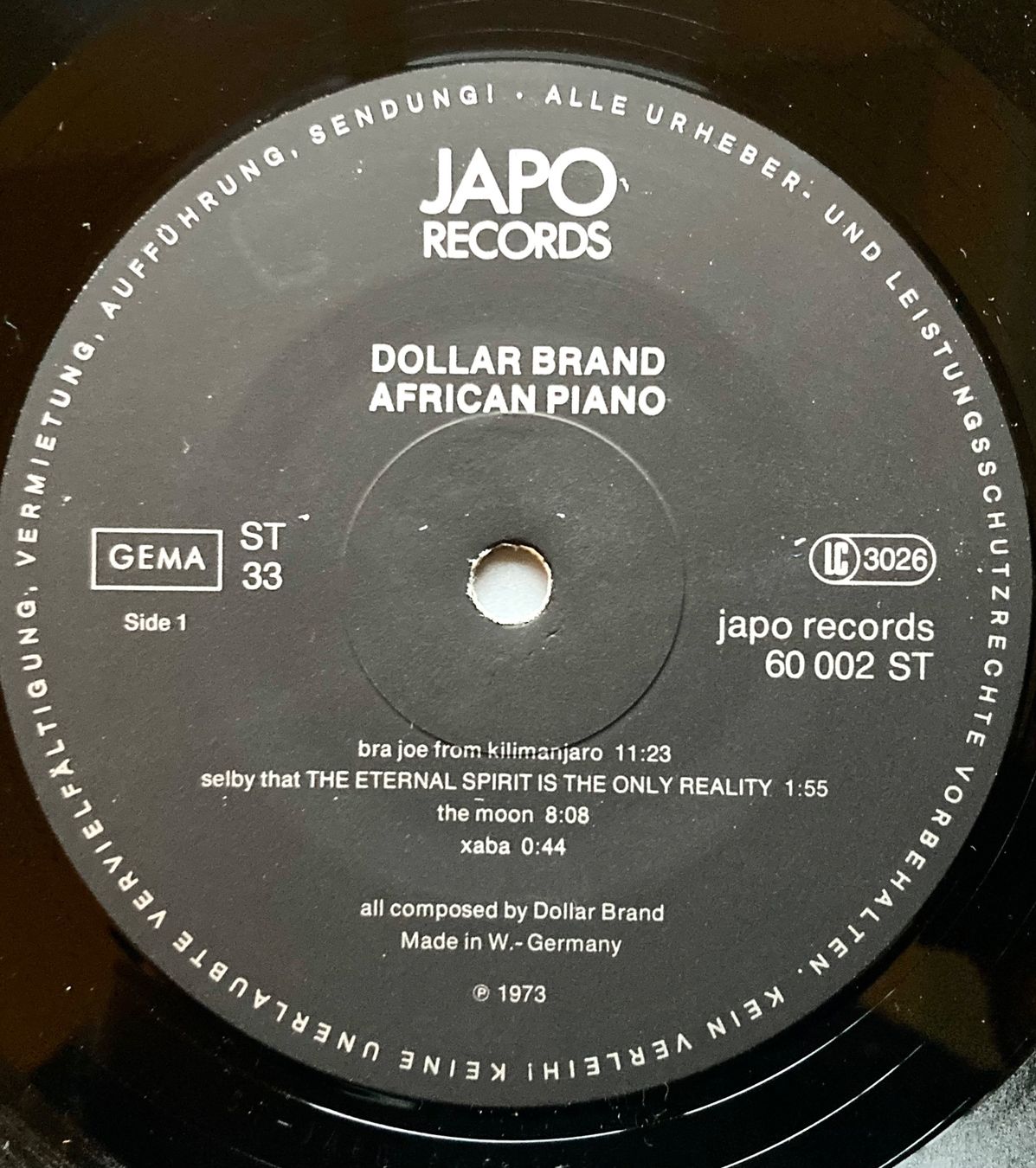 Dischi in vinile: DOLLAR BRAND - AFRICAN PIANO – Usato da Poliez-Pittet venduto da Newtown-Records 2