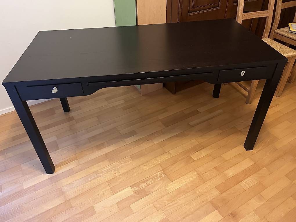 Scrivanie: Bürotisch – Usato da St. Niklausen venduto da Jeroendemaat 1