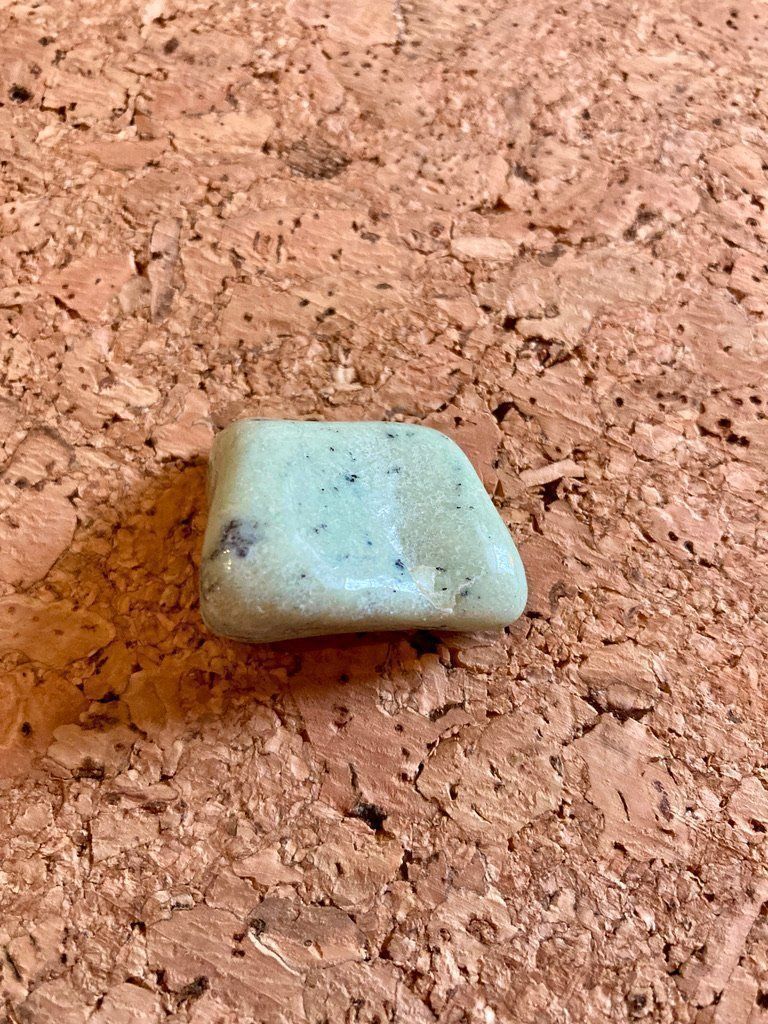 Edelsteine: Grossular/ grüner Granat – Neu (gemäss Beschreibung) aus Biberist von Steine