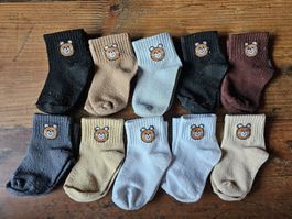 10 Paare Socken Gr. 19/22