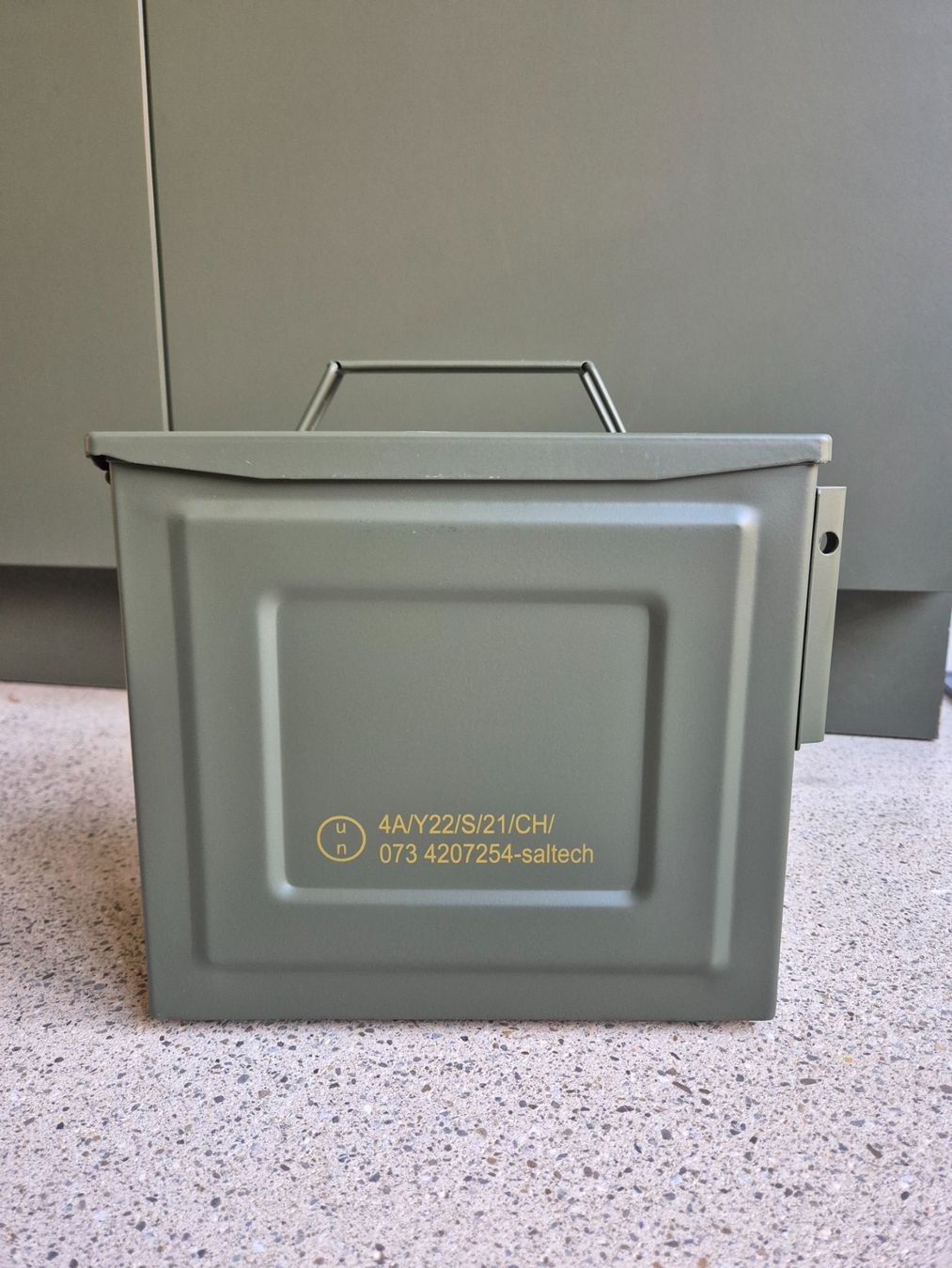 Casse di trasporto: *** Munitionskiste Original Schweizer Armee – Nuovo e nell'imballaggio originale da Riedholz venduto da fr_sIruP