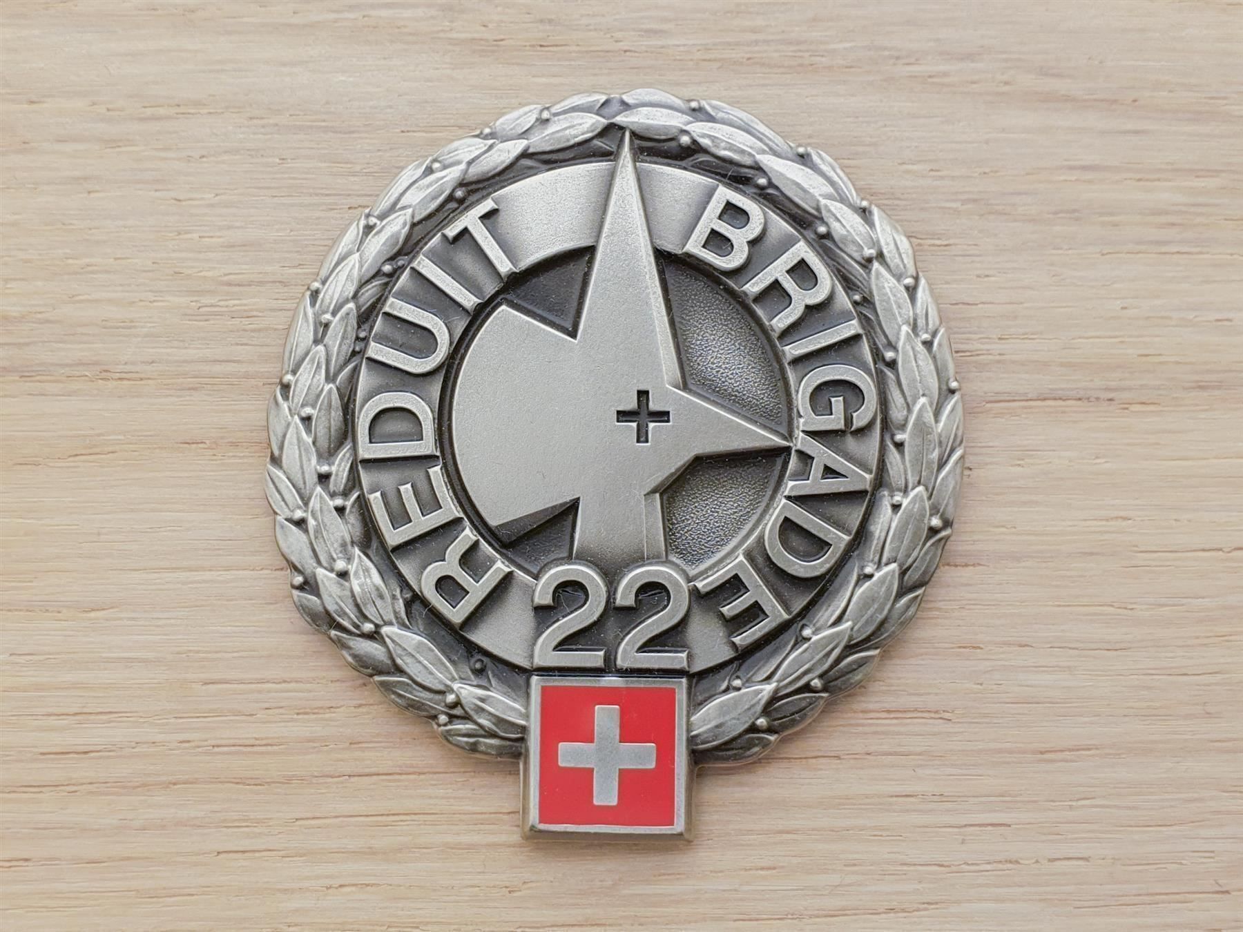 Uniformi: Béret Emblem Reduit Brigade 22 – Usato da Erlinsbach venduto da S700