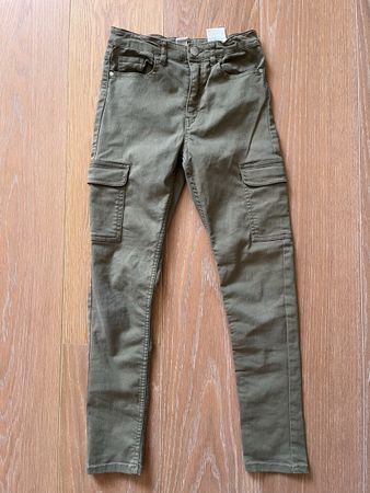 H&M CARGOS T 140cm BON ÉTAT