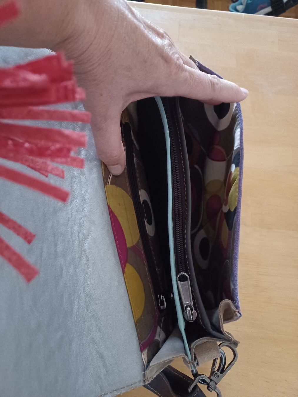 Taschen für Damen: Ledertasche Farbenmix NEU – Neu (gemäss Beschreibung) aus Zürich von Miniskus 2
