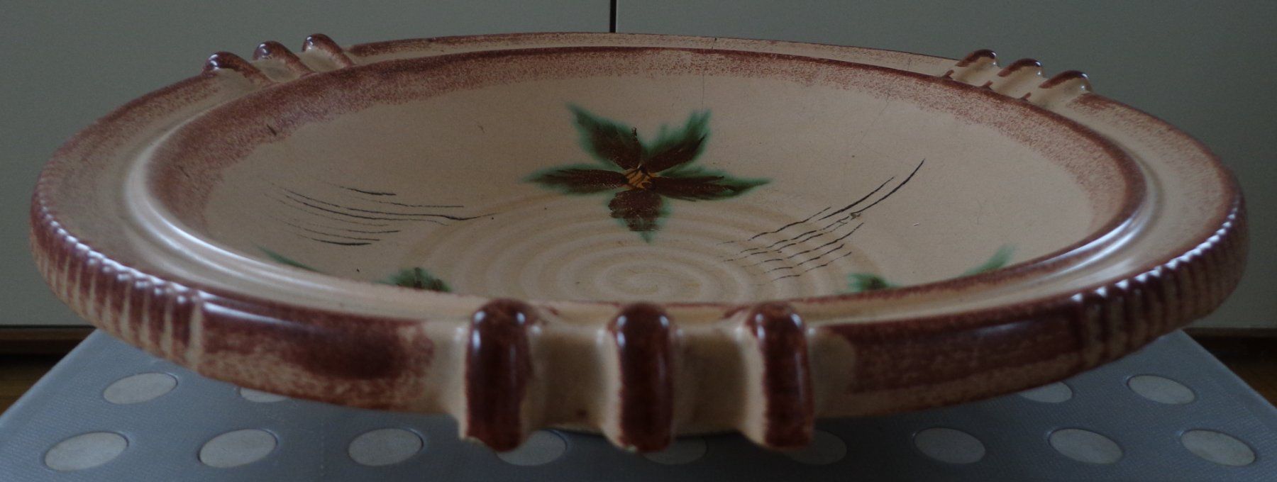 Assiettes: Teller mit Sterne – D'occasion à Schönenwerd par beibei01 1