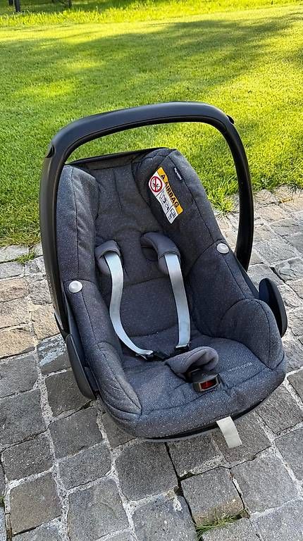 Seggiolini per auto: Maxi-Cosi ink. Isofix – Usato da Gossau venduto da sauerstoff84