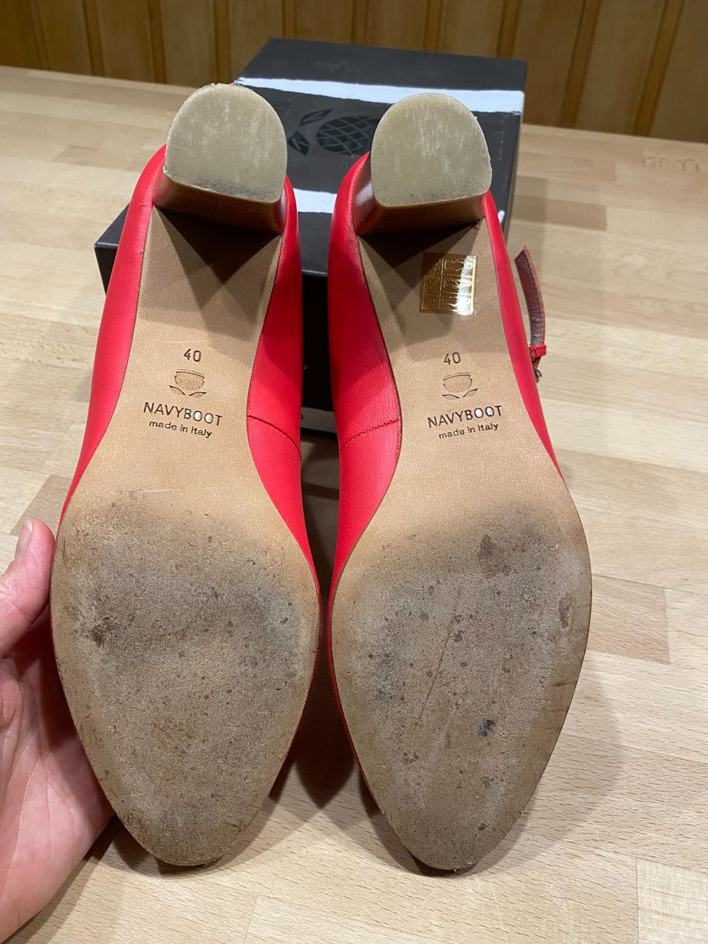 Navyboot Damenschuhe: Rote Navyboot Lederpumps, neuwertig, Gr. 40 – Gebraucht aus Flawil von Vera44 3