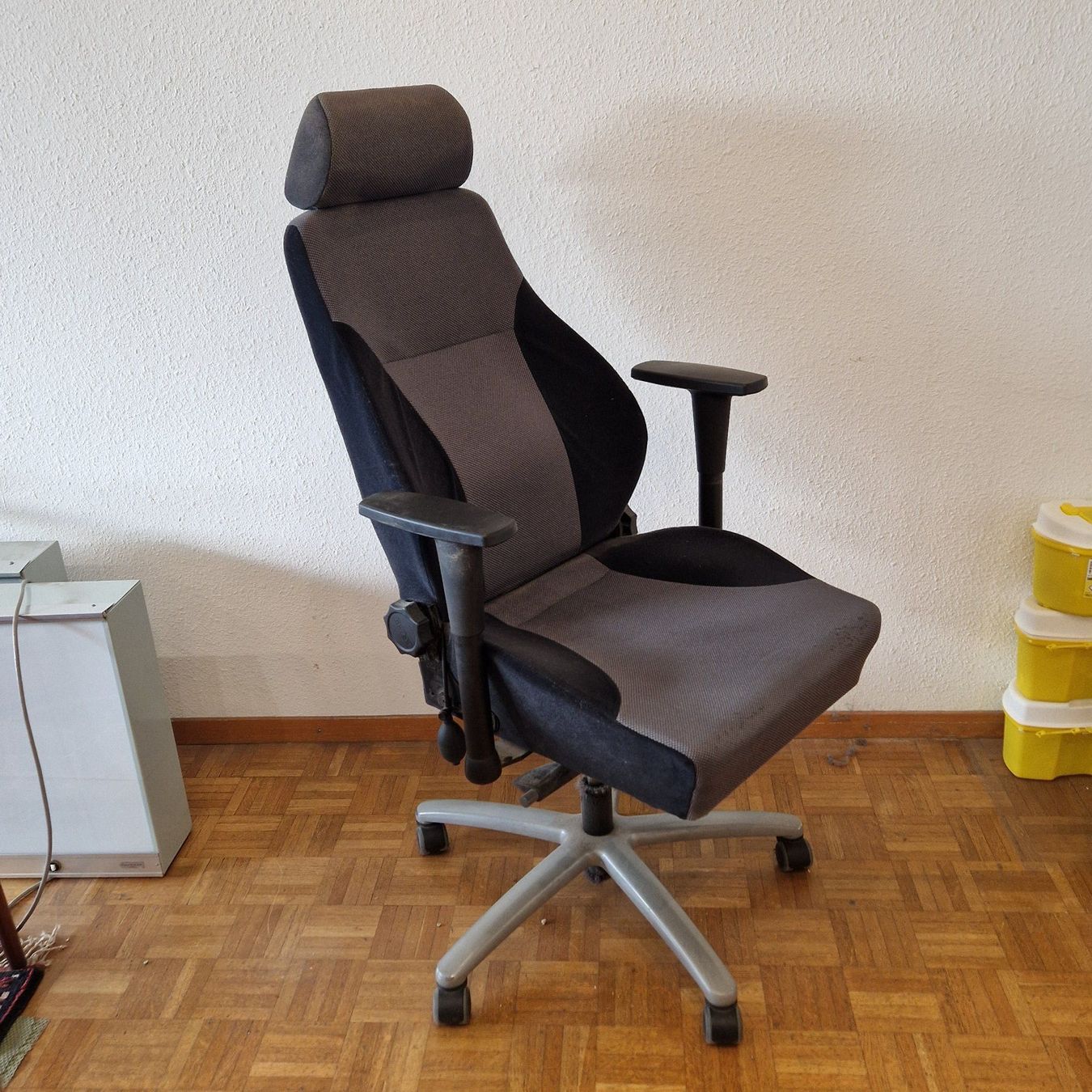 Sessel: Fauteuil de Bureau – Gebraucht aus Carouge GE von Cemk