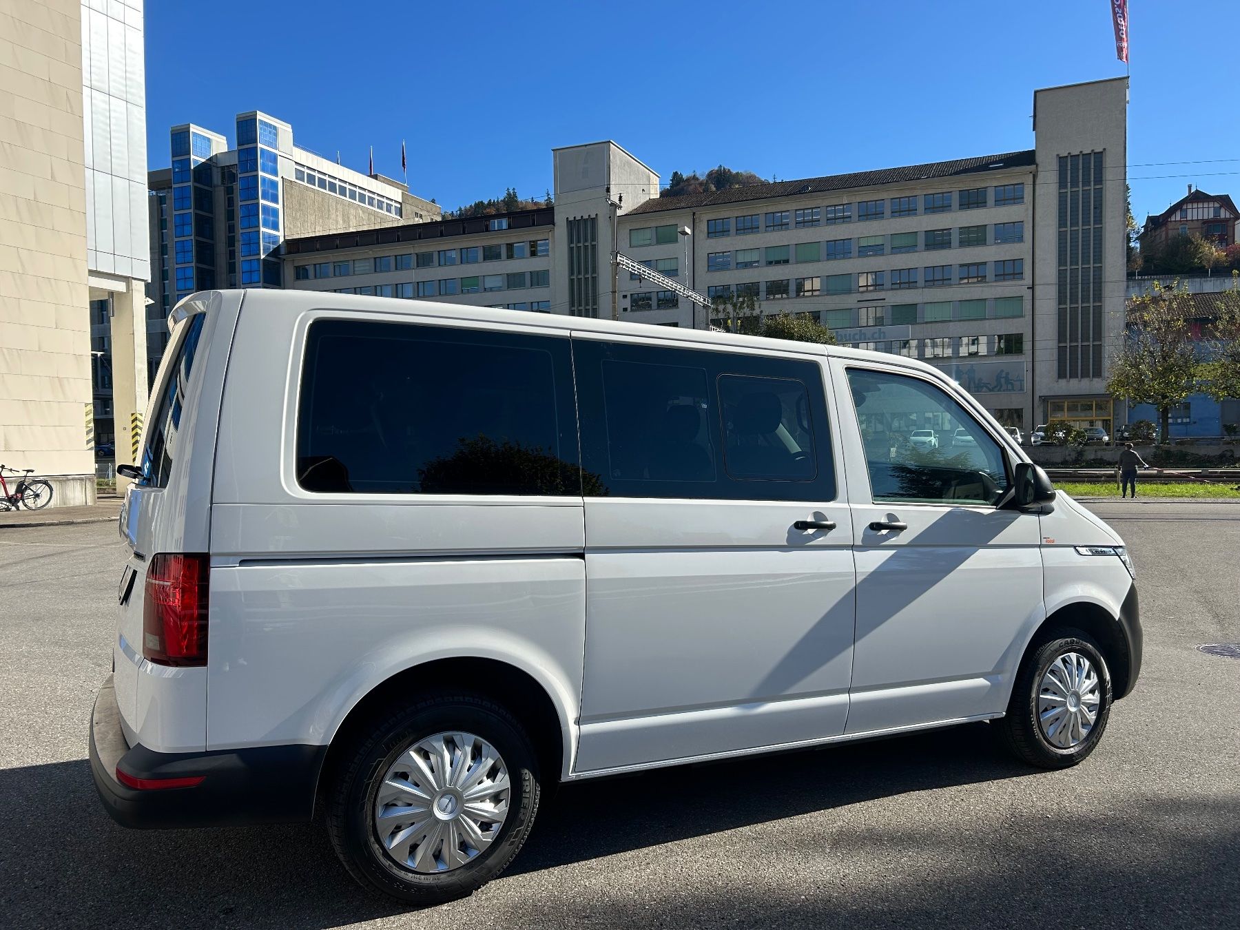 VW Veicoli commerciali: VW T6.1 4x4 2.0 TDI 4Motion – Usato da Hasle LU venduto da Mroeoesli0 5