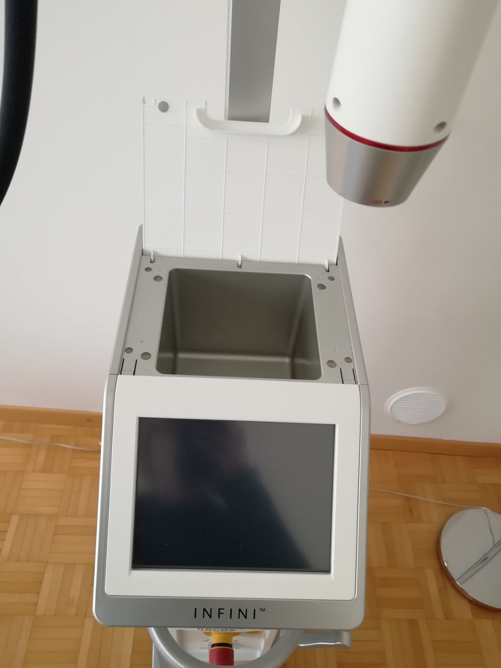 Gesichtspflege: Lutronic Infini - kombiniertes Radiofrequenz Mikroneedling – Gebraucht aus Wilen bei Wollerau von ann_5wdx 1
