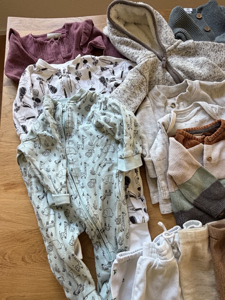Lotti & Set di vestiti: Grosses Kleiderpaket 40-teilig, Grösse 56 – Usato da Schwyz venduto da jeannine6032 2